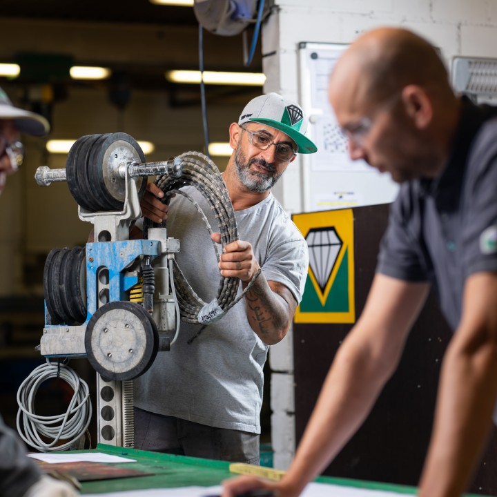 web 05 20240822 frutiger diamantbohr davidschweizer