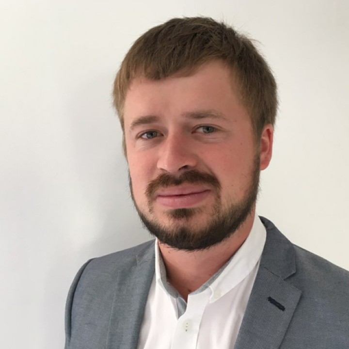 Orga Ansprechp Simon Spuck 1 Content Square 560x560px