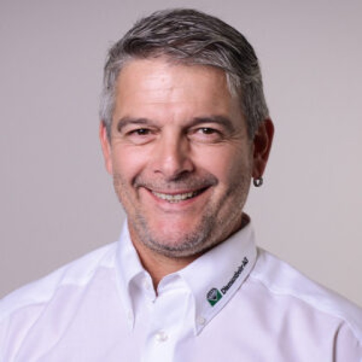 Rufli René Content Square 560x560px 300x300