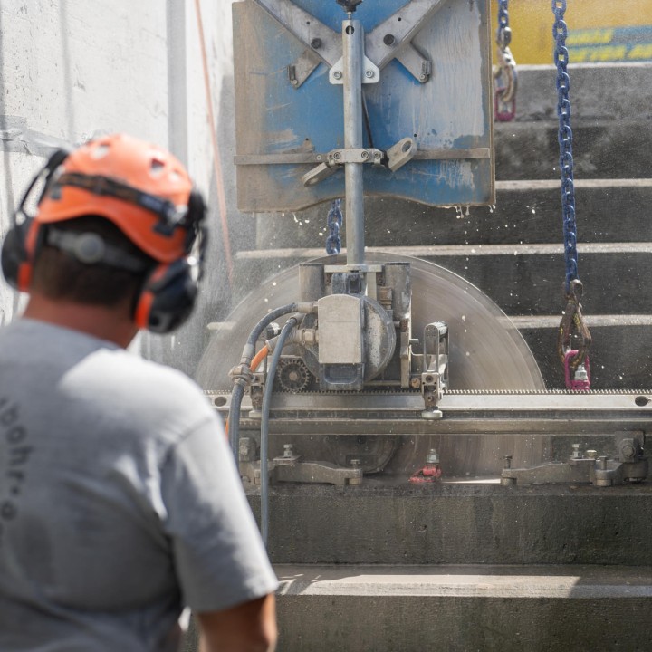 web 35 20240822 frutiger diamantbohr davidschweizer