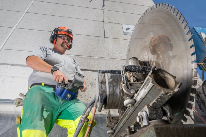 web 42 20240822 frutiger diamantbohr davidschweizer